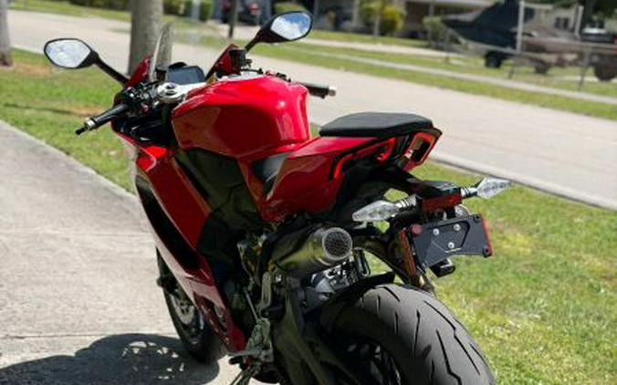 2025 Ducati Panigale V2 S