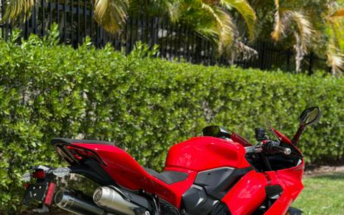2025 Ducati Panigale V2 S