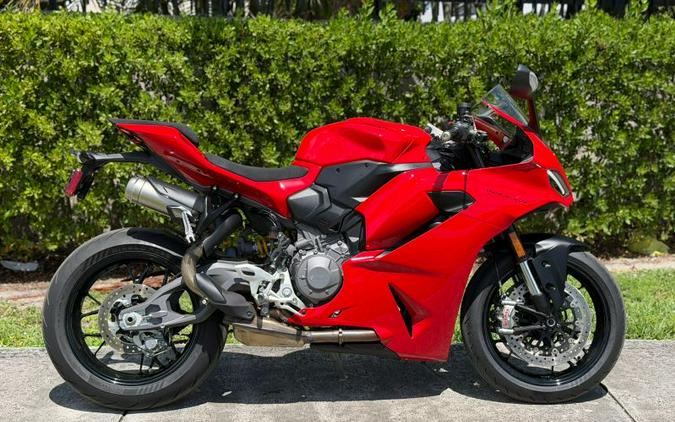 2025 Ducati Panigale V2 S