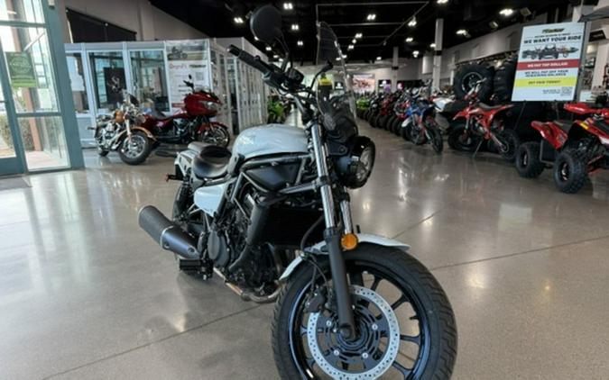 2024 Kawasaki Eliminator ABS Pearl Robotic White