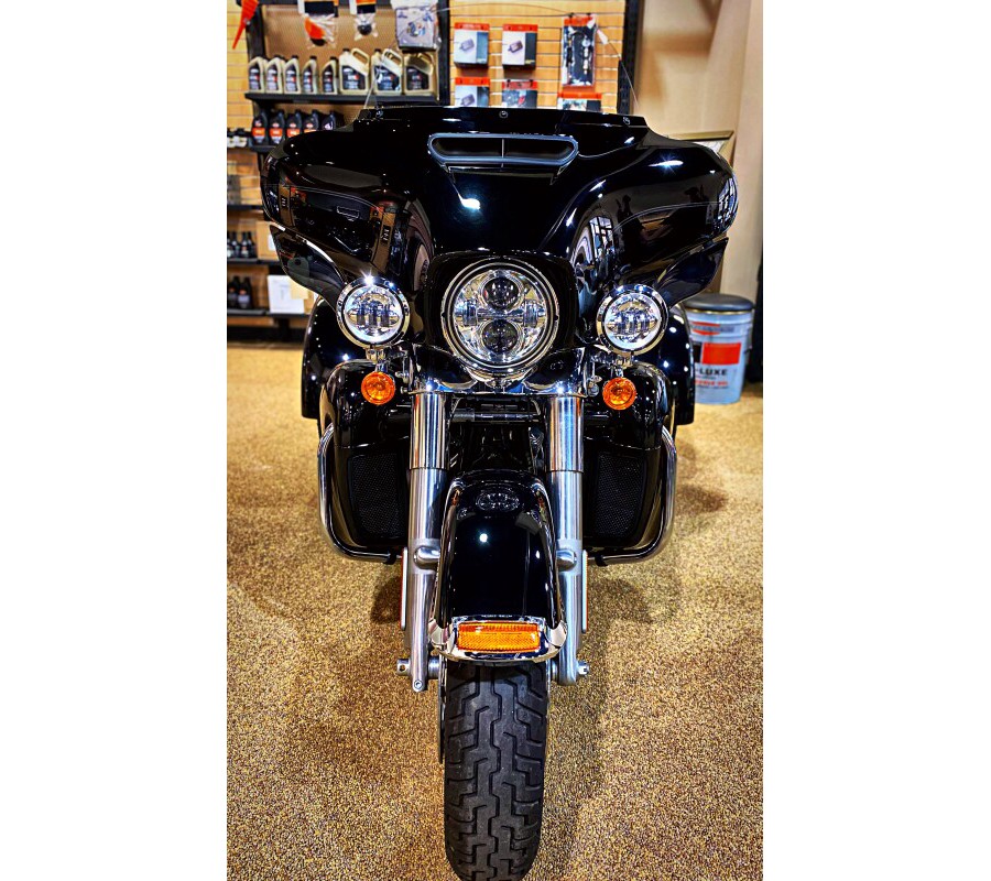 2019 HarleyDavidson Tri Glide Ultra Black for sale in Delbarton, WV