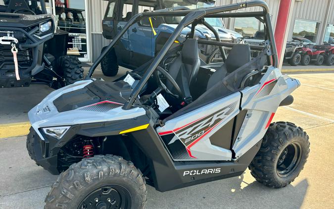 2024 Polaris RZR 200 EFI