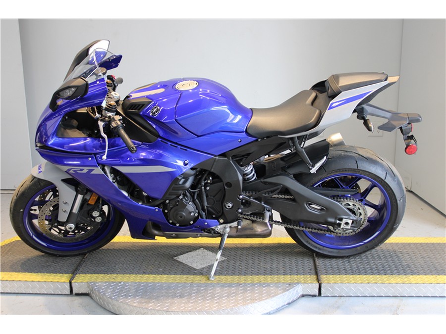 2020 YAMAHA YZFR1R1