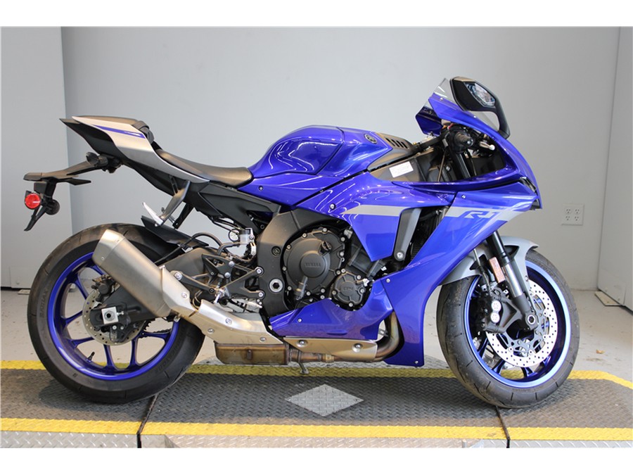 2020 YAMAHA YZFR1R1
