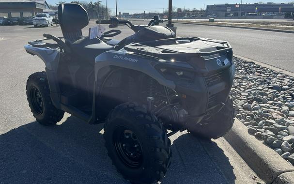 2024 Can-Am™ OutlanderT MAX DPS 700