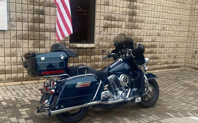 2001 Harley-Davidson® FLHTC - Electra Glide® Classic