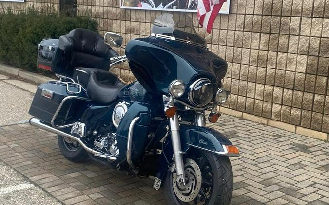 2001 Harley-Davidson® FLHTC - Electra Glide® Classic