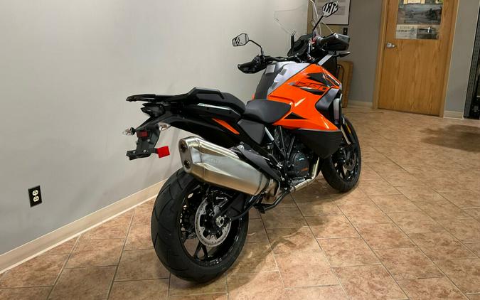 2022 KTM Super Adventure S Orange