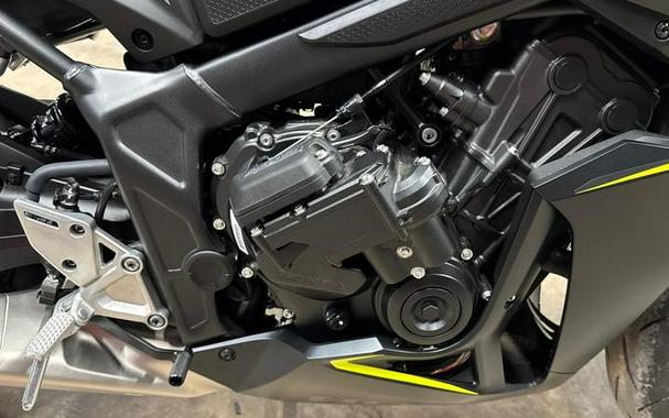 2026 Honda® CBR650R E-Clutch