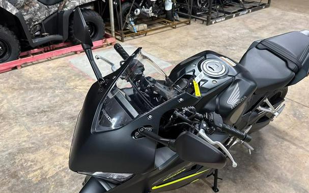 2026 Honda® CBR650R E-Clutch