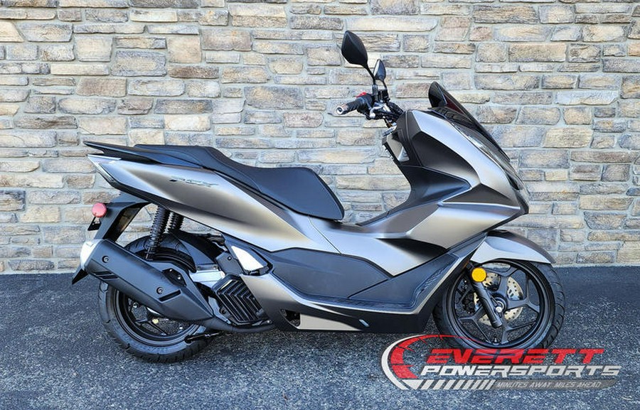 2023 Honda® PCX