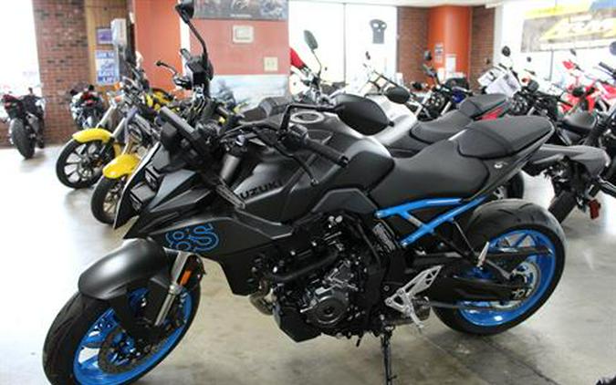 2024 Suzuki GSX-8S