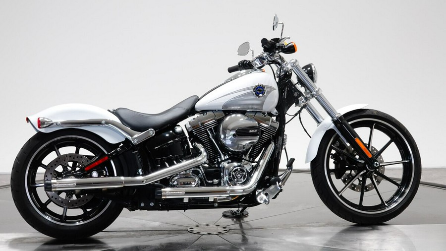 2016 Harley-Davidson Breakout