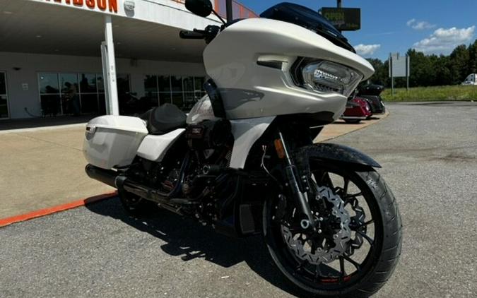 2024 Harley-Davidson CVO Road Glide ST Review [13 Fast Facts]