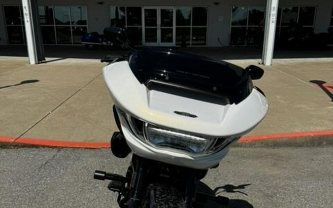 2024 Harley-Davidson CVO™ Road Glide® ST Golden White Pearl