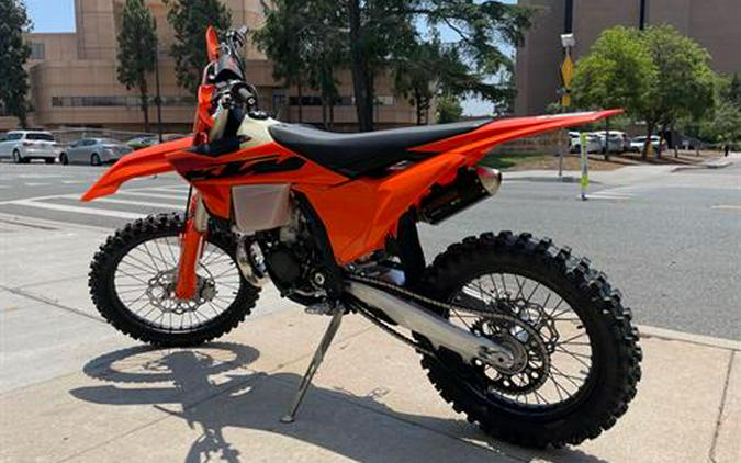 2025 KTM 300 XC