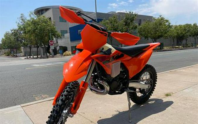 2025 KTM 300 XC