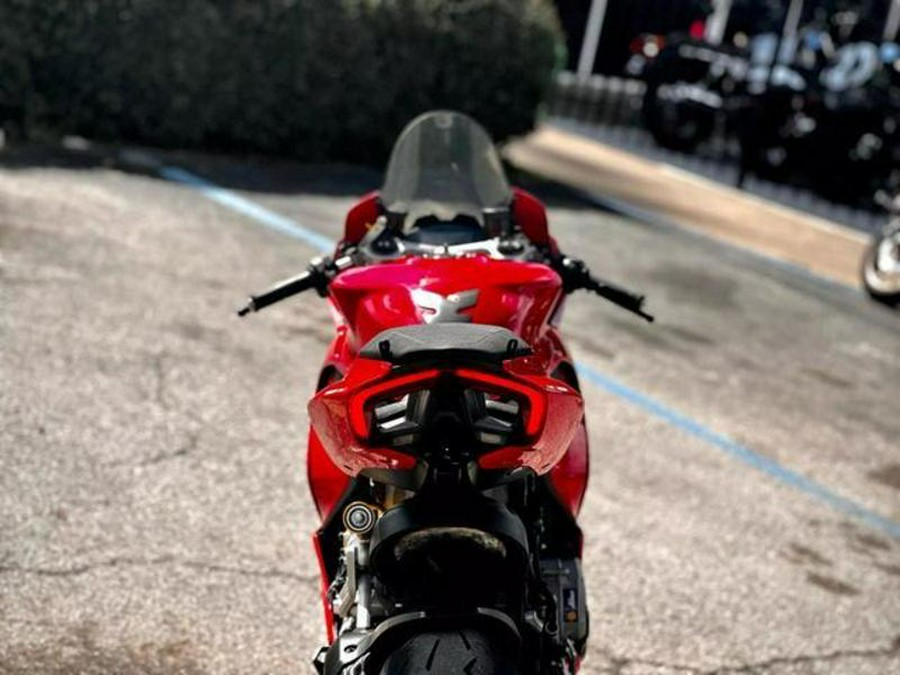 2023 Ducati Panigale V2