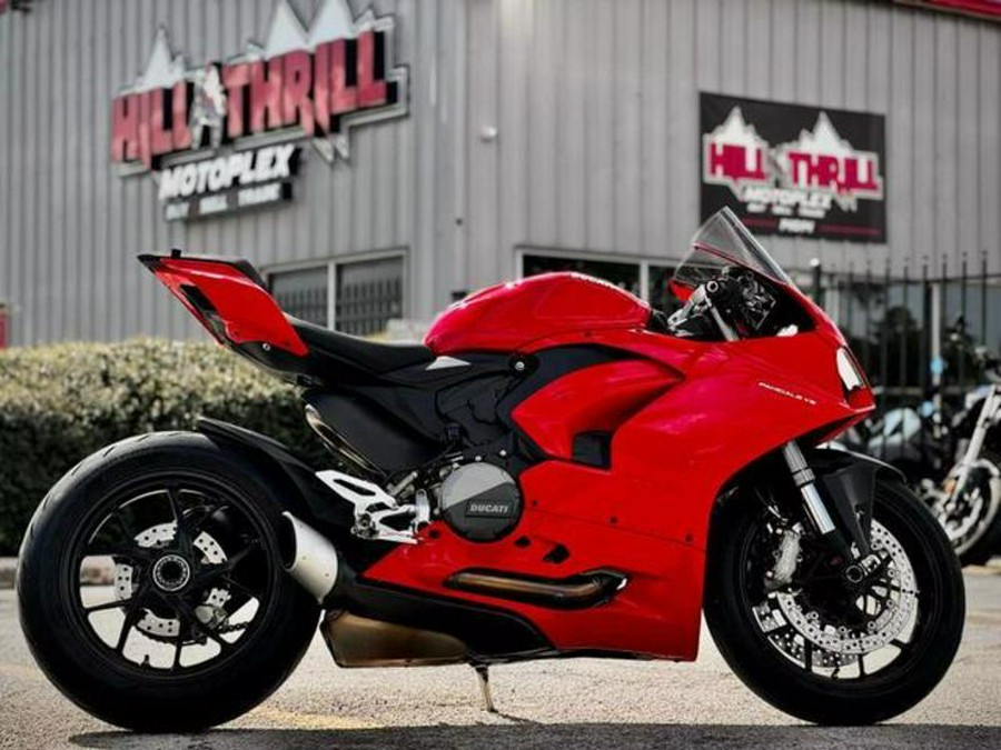 2023 Ducati Panigale V2