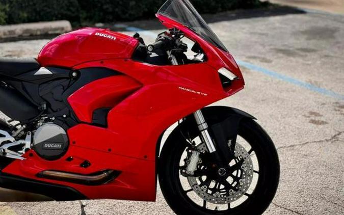 2023 Ducati Panigale V2