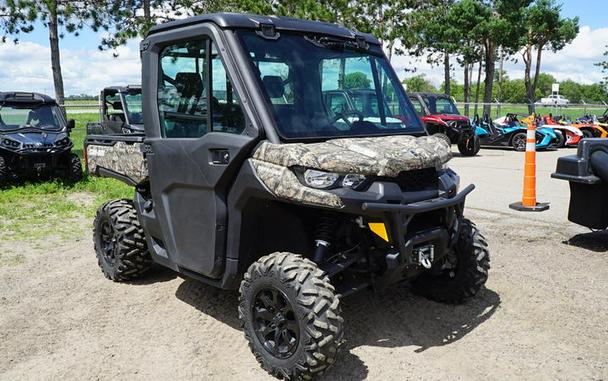 2019 Can-Am® Defender XT™ CAB HD10 Mossy Oak Break-Up Country Camo