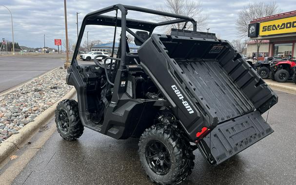 2024 Can-Am™ Defender DPS HD10