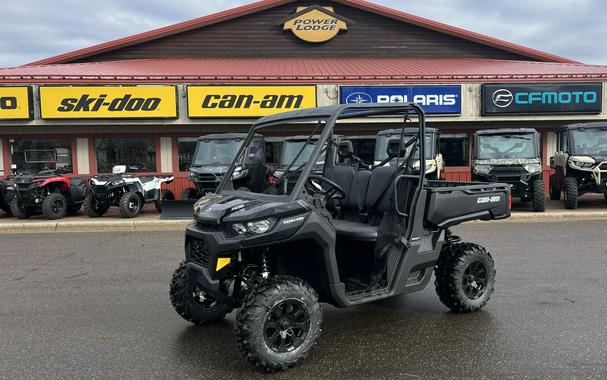 2024 Can-Am™ Defender DPS HD10