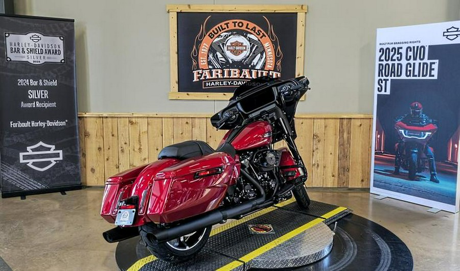 2025 Harley-Davidson® FLHX - Street Glide®