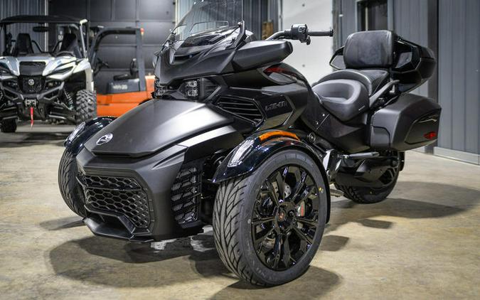 2024 Can-Am® Spyder F3 Limited Dark Wheels