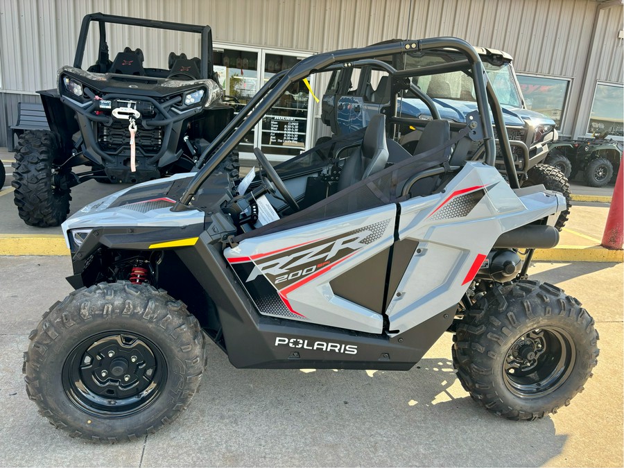 2024 Polaris RZR 200 EFI