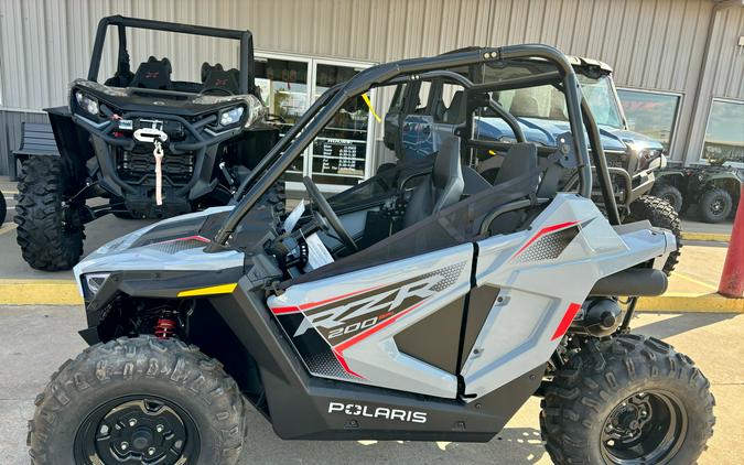 2024 Polaris RZR 200 EFI