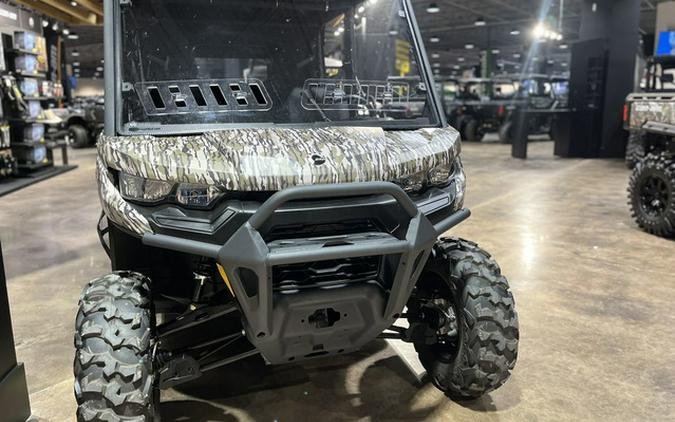 2025 Can-Am Defender MAX HD7