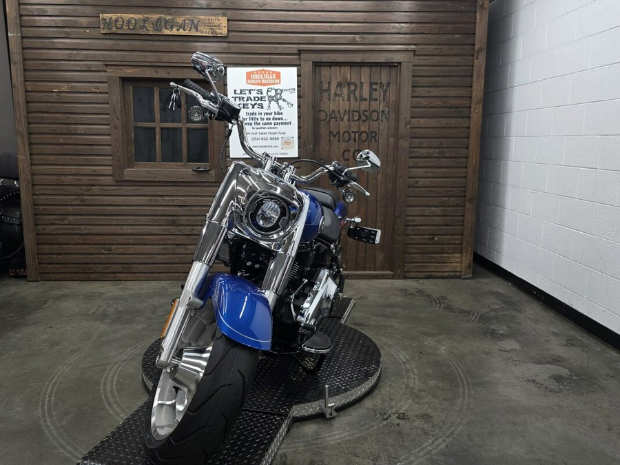 2025 Harley-Davidson® Fat Boy® BLUE BURST W/ PINSTRIPE