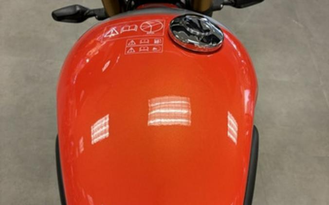 2026 Triumph Scrambler 400 X Baja OrangeAluminium