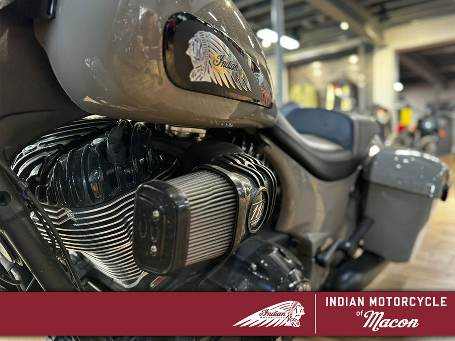 2022 Indian Motorcycle® Springfield® Dark Horse®