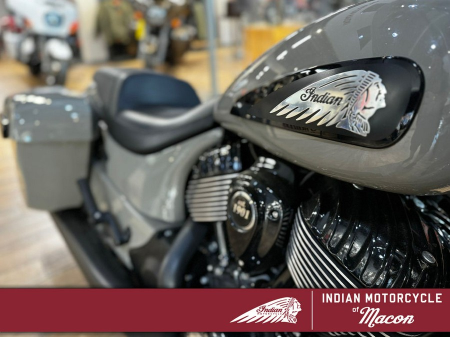 2022 Indian Motorcycle® Springfield® Dark Horse®