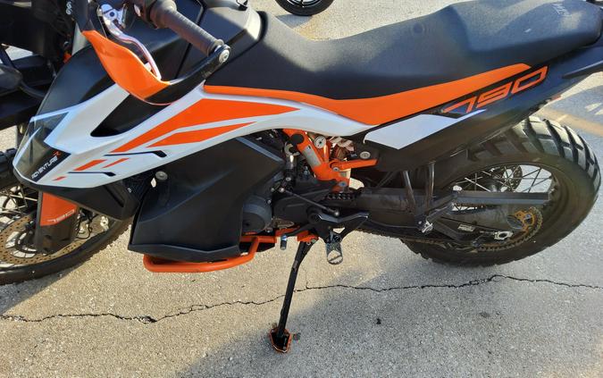 2020 KTM Adventure 790 R