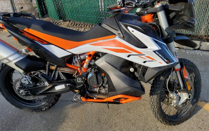 2020 KTM Adventure 790 R