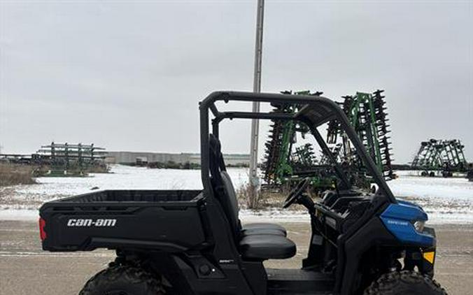2023 Can-Am Defender DPS HD9