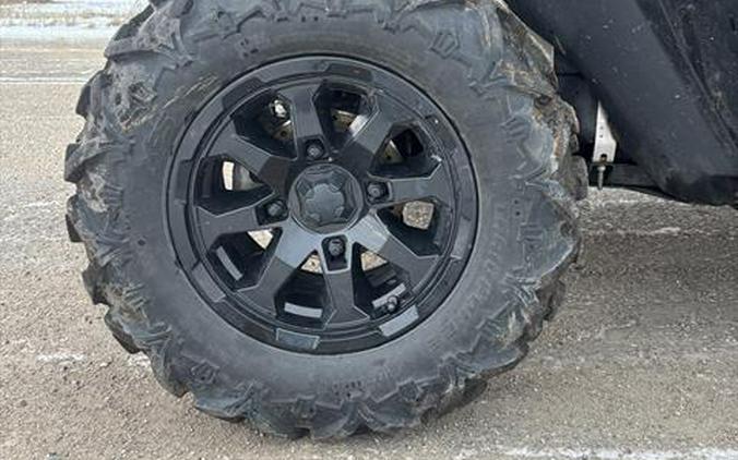 2023 Can-Am Defender DPS HD9