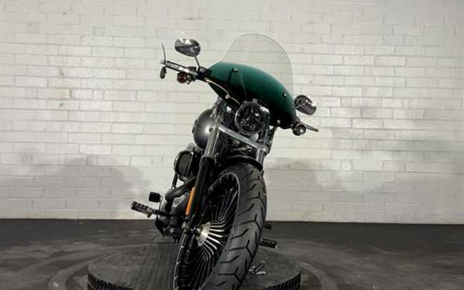2017 Harley-Davidson Breakout®