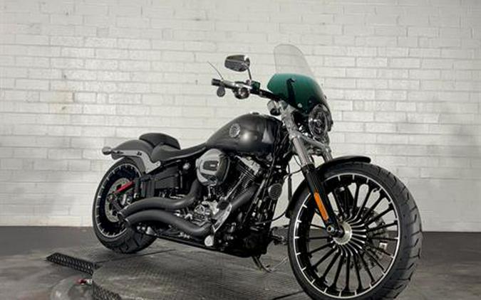 2017 Harley-Davidson Breakout®