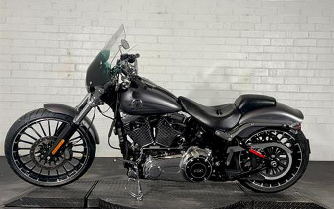 2017 Harley-Davidson Breakout®