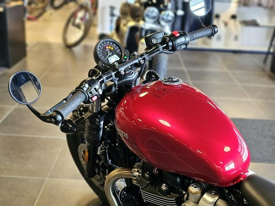 2023 Triumph Bonneville Bobber Red Hopper