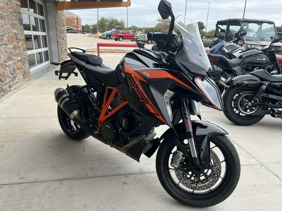 2020 KTM Super Duke 1290 GT