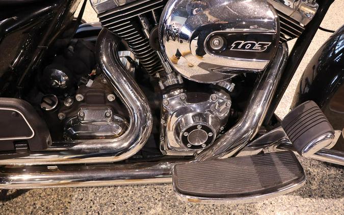 2016 Harley-Davidson® FLHR - Road King®