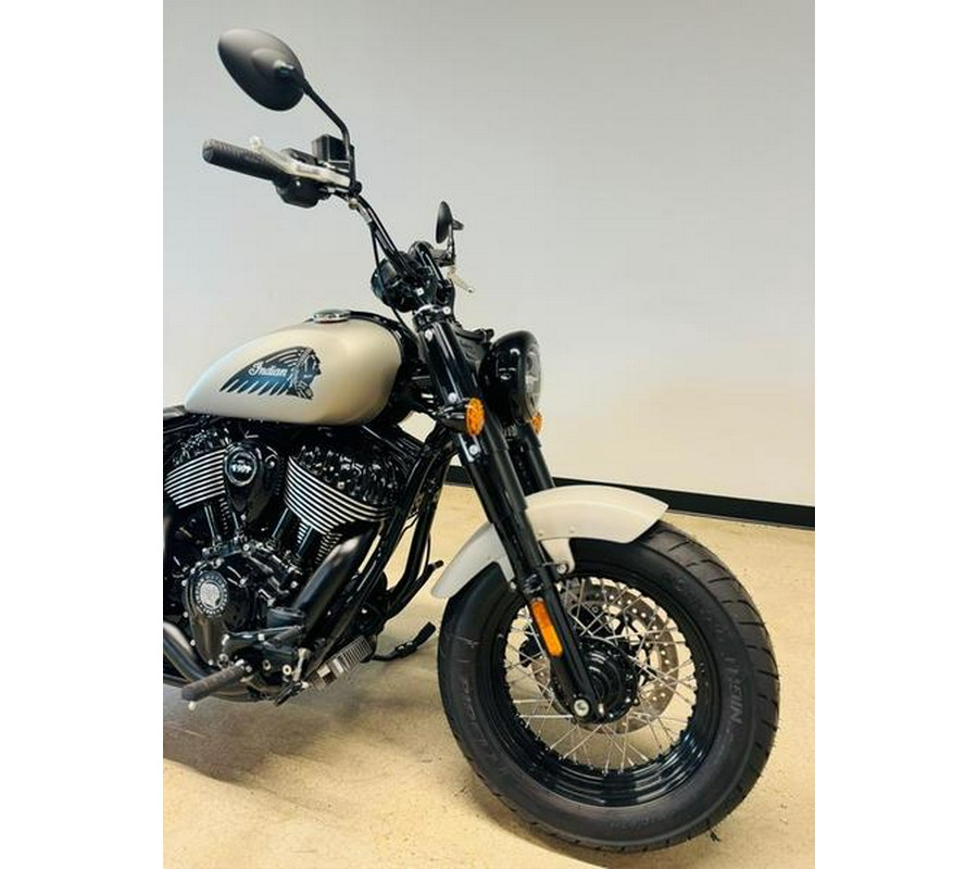 2023 Indian Motorcycle® Chief® Bobber Dark Horse® Silver Quartz Smoke