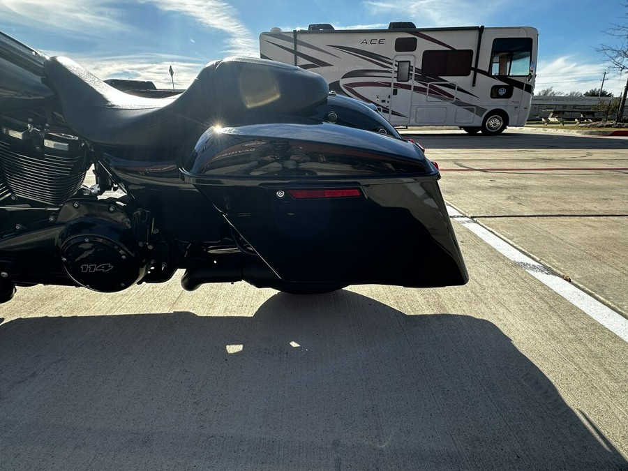 2019 Harley-Davidson Road Glide Special Vivid Black