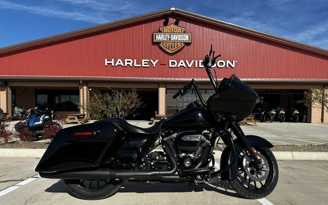 2019 Harley-Davidson Road Glide Special Vivid Black