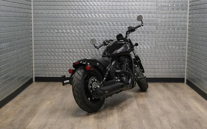 2025 INDIAN MOTORCYCLE SCOUT BOBBER LIMITED WITH TECHNOLOGY PACKAGE BLACK METALLIC